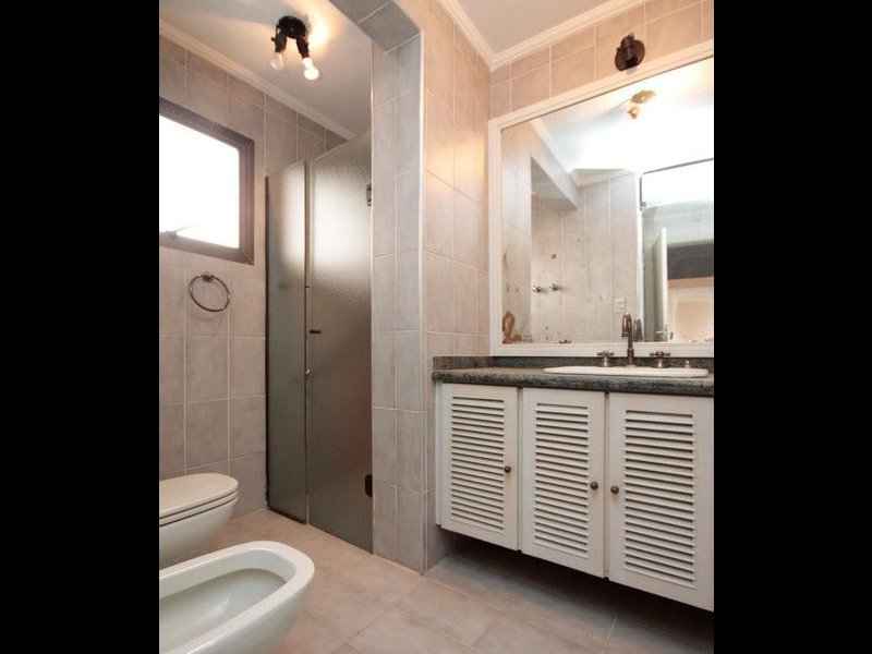 Apartamento à venda Vila Regente Feijó com 134m² e 3 quartos por R$ 800.000 - 850904792-banheiro-suite.jpg
