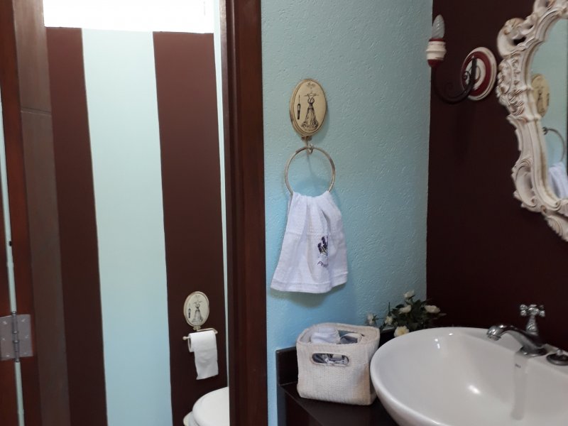 Casa de condomínio à venda Chácaras Alpina com 250m² e 3 quartos por R$ 1.150.000 - 1239948700-15844539796714869983813235383087.jpg