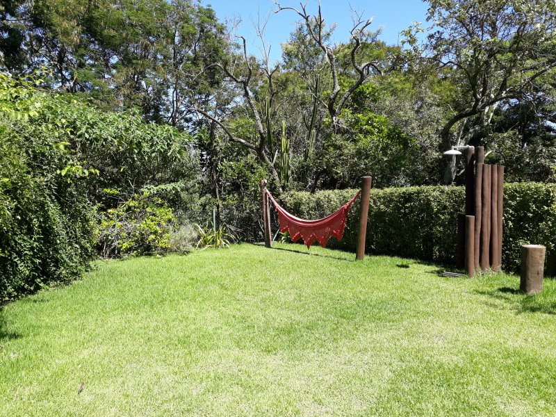 Casa de condomínio à venda Chácaras Alpina com 250m² e 3 quartos por R$ 1.150.000 - 1624657725-15844546805603052960210740942066.jpg