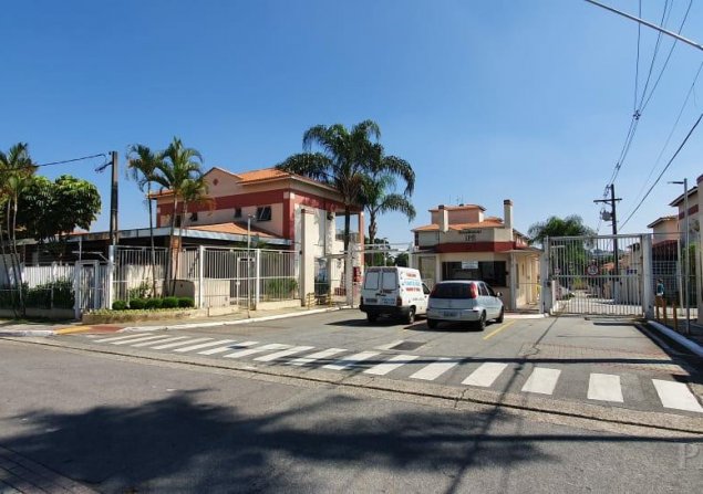 imóvel com 83m²