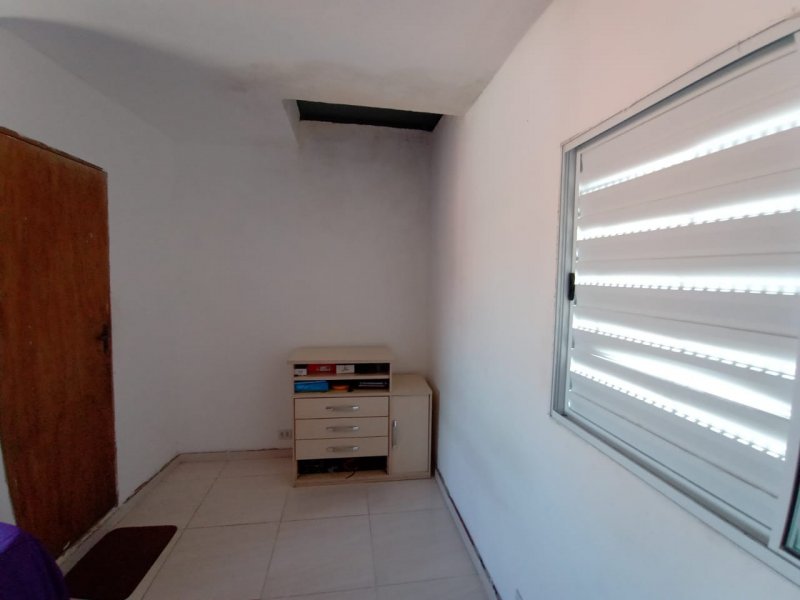 Casa à venda Jardim Vista Alegre com 62m² e 2 quartos por R$ 180.000 - 1642010958-whatsapp-image-2020-03-13-at-18.jpeg
