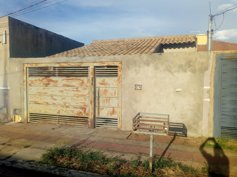 Casa à venda Jardim Los Angeles com 192m² e 2 quartos por R$ 170.000 - 551364454-img-20200318-163924928.jpg