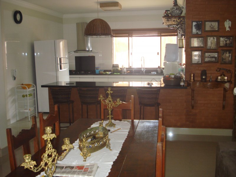 Kitnet à venda CA 9 (Centro de Atividades) com 26m² e 1 quarto por R$ 245.000 - 1303733636-sala-vista-03.JPG