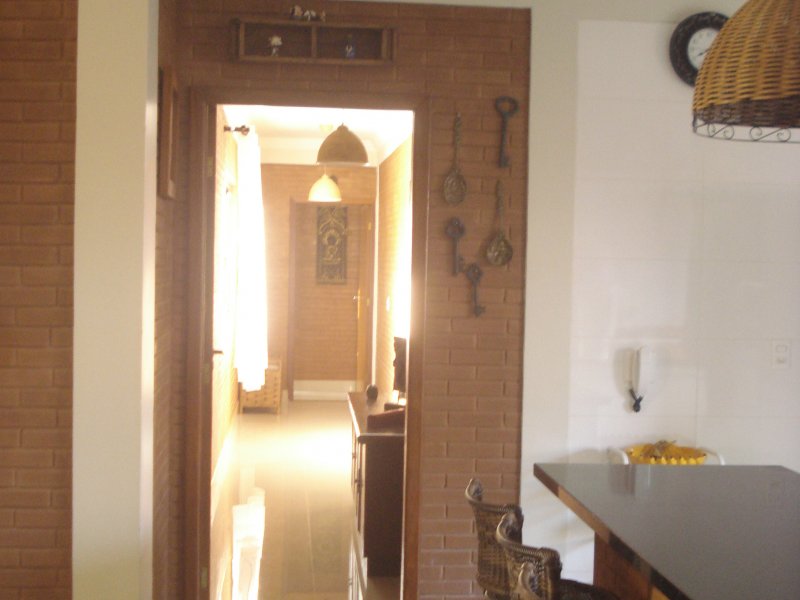 Kitnet à venda CA 9 (Centro de Atividades) com 26m² e 1 quarto por R$ 245.000 - 1316439189-corredor.JPG