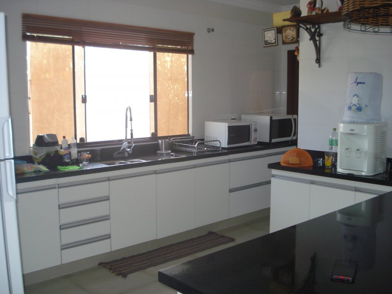 Kitnet à venda CA 9 (Centro de Atividades) com 26m² e 1 quarto por R$ 245.000 - 1471559581-cozinha-01.JPG
