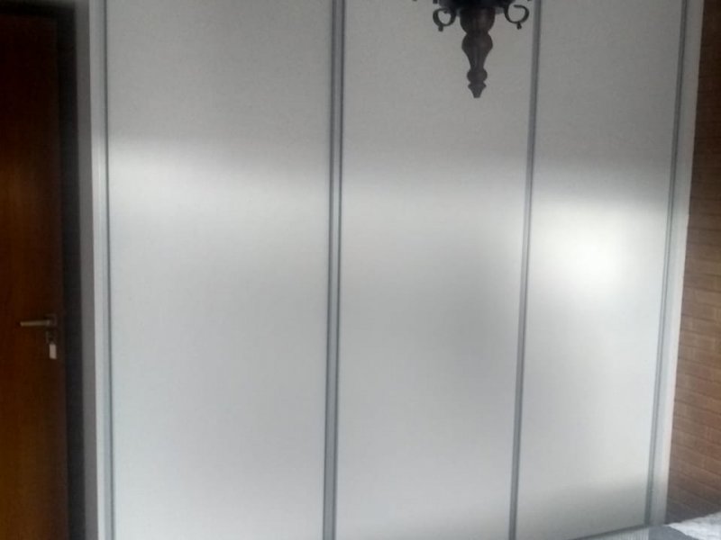 Kitnet à venda CA 9 (Centro de Atividades) com 26m² e 1 quarto por R$ 245.000 - 1749300615-quarto-do-meio-02.jpeg