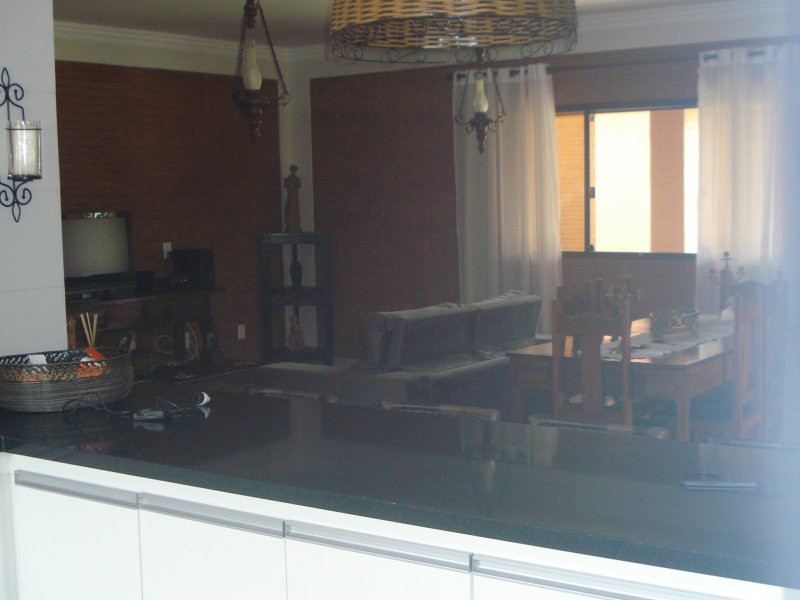 Kitnet à venda CA 9 (Centro de Atividades) com 26m² e 1 quarto por R$ 245.000 - 2131199407-cozinha-vista-para-sala.JPG