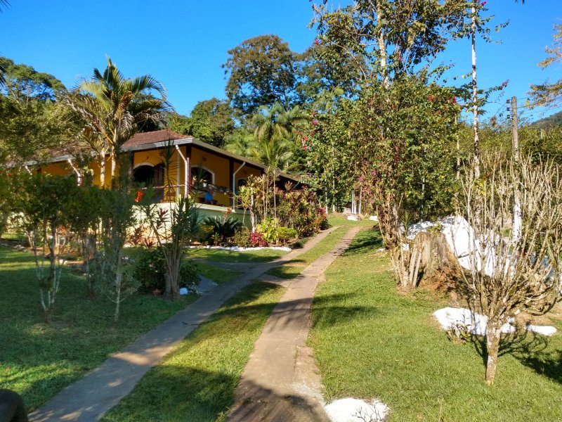 imóvel com 500m² - Centro - Pedro de Toledo