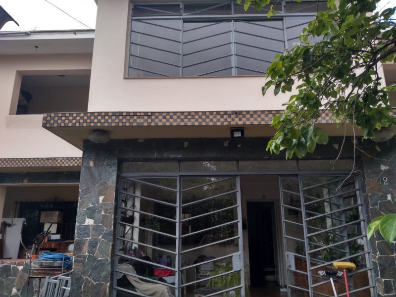 Casa à venda Vila Liviero com 180m² e 4 quartos por R$ 1.100.000 - 1437803848-img-20200315-wa0041.jpg