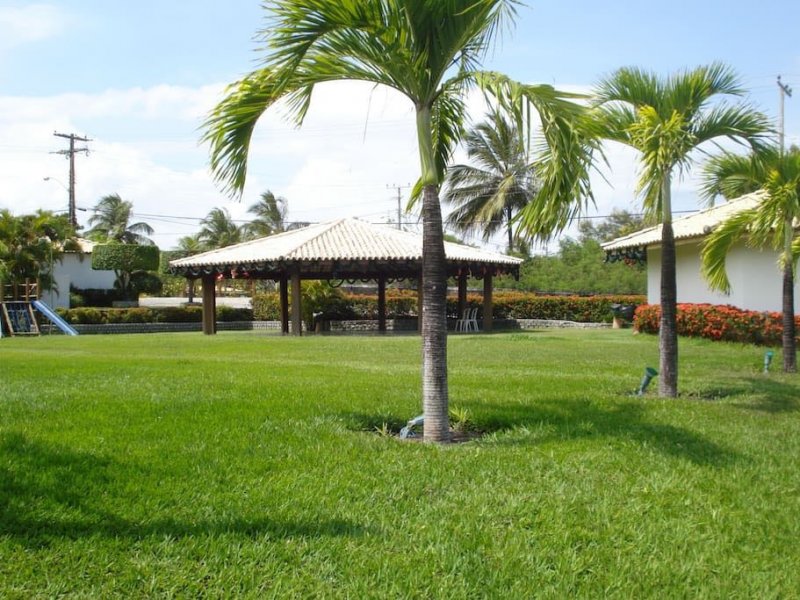 Casa de condomínio à venda Centro com 300m² e 4 quartos por R$ 785.000 - 1266472055-ba6d1559-95b7-4543-940d-c9d921d4ddef.jpeg