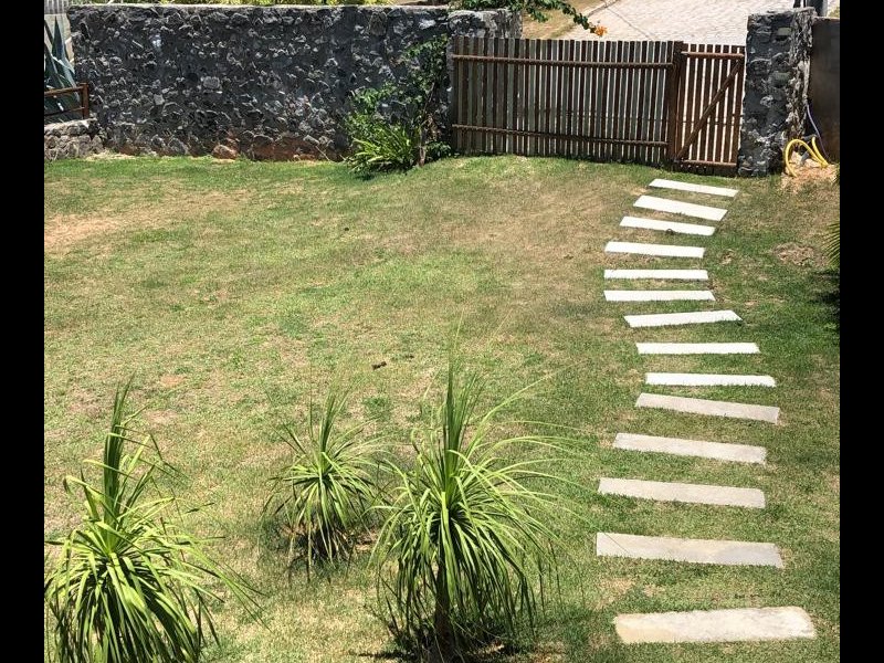 Casa de condomínio à venda Centro com 300m² e 4 quartos por R$ 785.000 - 1272766521-cd4a7b08-5de3-4f73-8415-0a46584bf115.jpeg