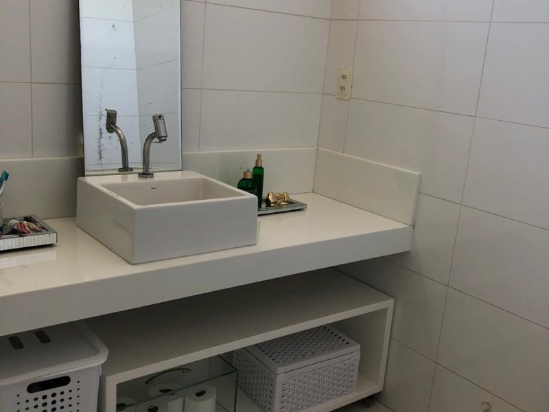 Casa de condomínio à venda Centro com 300m² e 4 quartos por R$ 785.000 - 718434313-741e3ed9-5006-4d70-b979-6bd06bda6968.jpeg