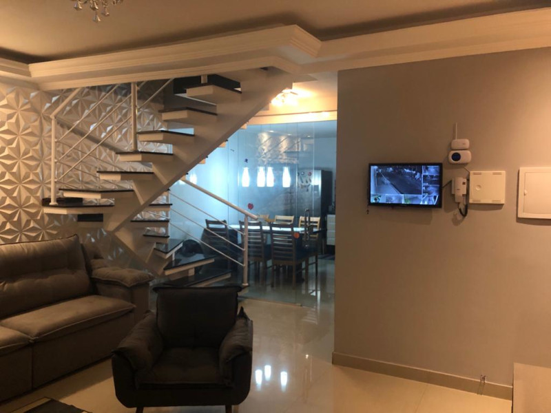 Casa à venda Jardim Giovana com 300m² e 3 quartos por R$ 650.000 - dd291cf5-5ec3-449b-9a01-428203c7ddbe.jpeg