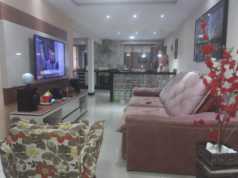 Casa à venda Irajá com 250m² e 4 quartos por R$ 1.000.000 - 189181727-img-20200114-wa0013.jpg