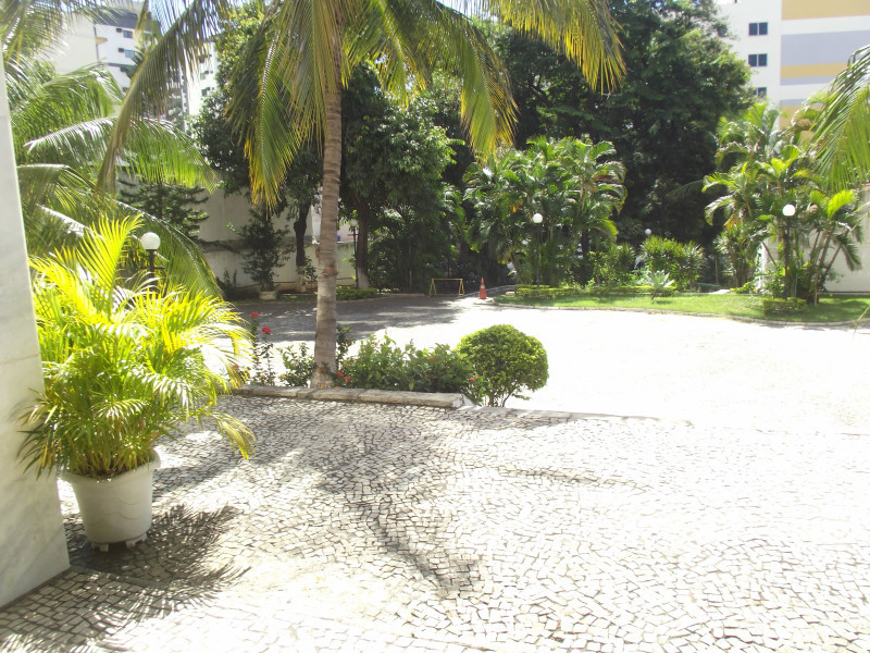 Apartamento à venda Méier com 71m² e 3 quartos por R$ 390.000 - 800x600-jardim-area-comum-1.jpeg