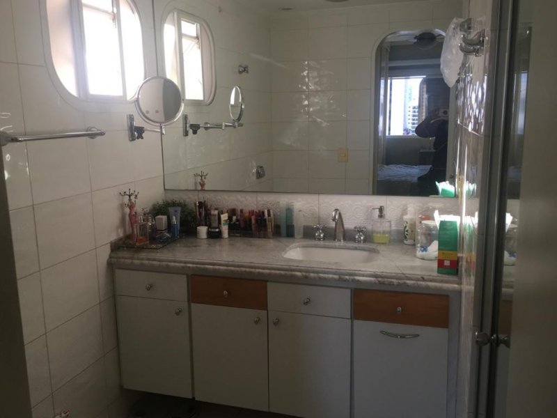 Apartamento à venda Moema com 127m² e 3 quartos por R$ 1.300.000 - 1942787196-banheiro1.jpg