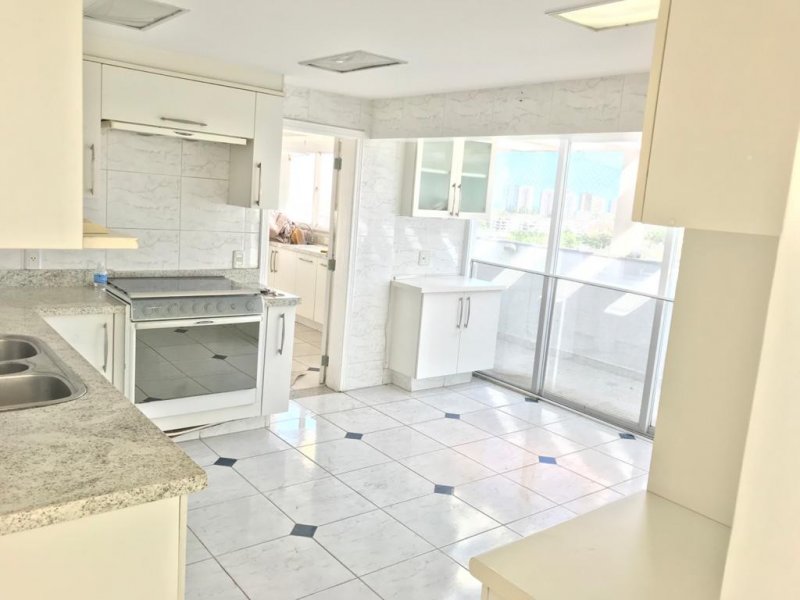 Apartamento à venda Barra da Tijuca com 500m² e 5 quartos por R$ 3.500.000 - 981516569-40807fb1-d210-4b53-b23d-071f02620f79.jpeg