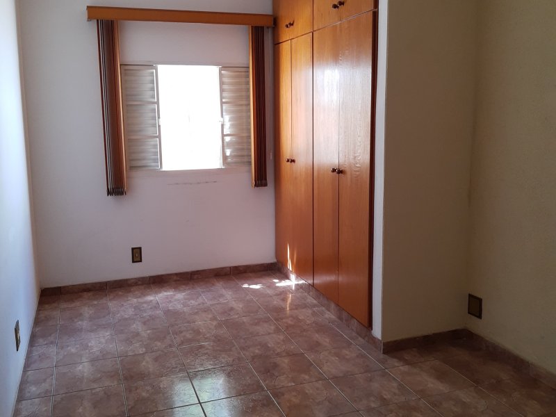 Casa à venda Taquaral com 351m² e 3 quartos por R$ 850.000 - 1082825516-img-20200326-123419264.jpg