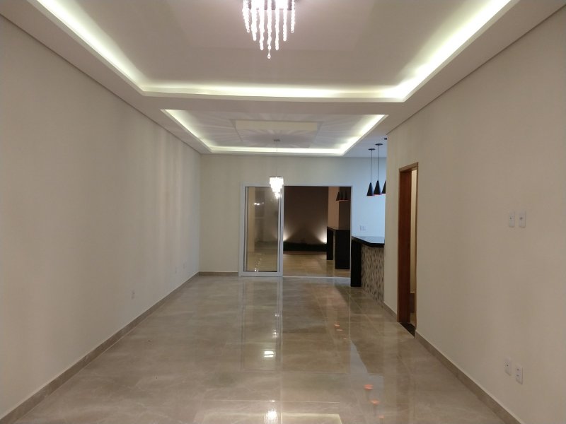 Casa à venda Jardim Europa com 220m² e 3 quartos por R$ 800.000 - 836555205-whatsapp-image-2020-03-26-at-00.jpeg