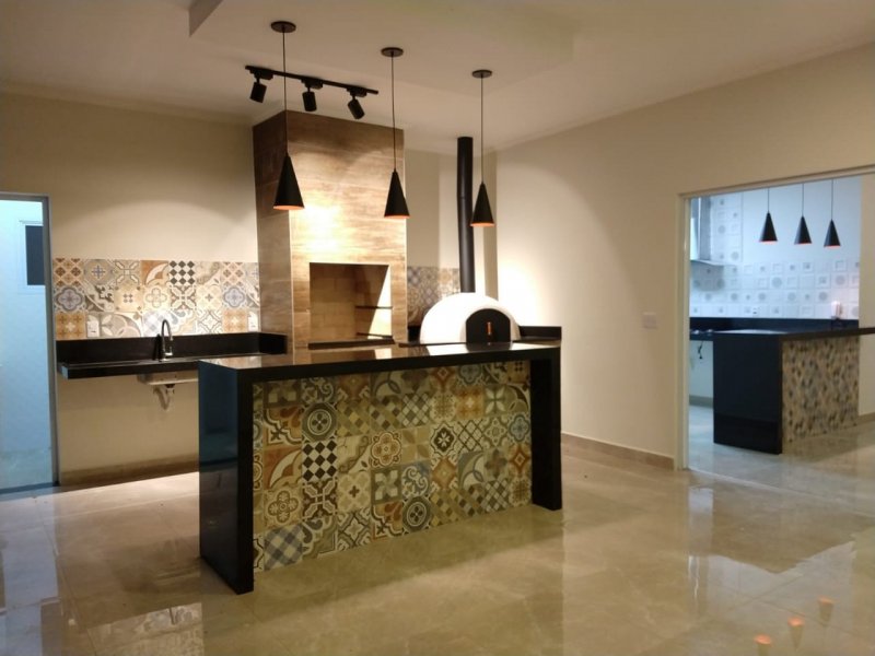 Casa à venda Jardim Europa com 220m² e 3 quartos por R$ 800.000 - 91920592-whatsapp-image-2020-03-25-at-23.jpeg