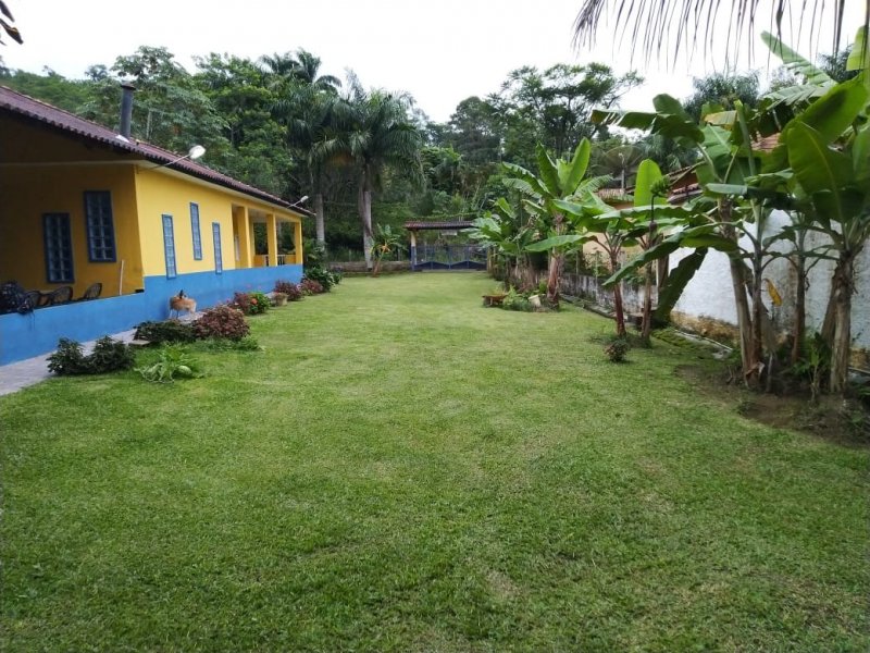 imóvel com 100m² - Centro - Pedro de Toledo