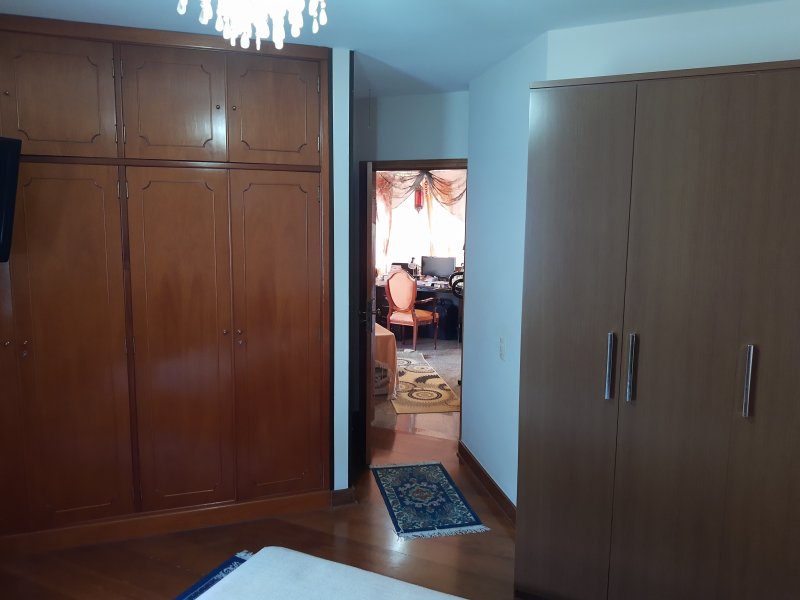 Casa à venda Vila São José com 278m² e 4 quartos por R$ 950.000 - 1229988764-suite-superior-2.jpg
