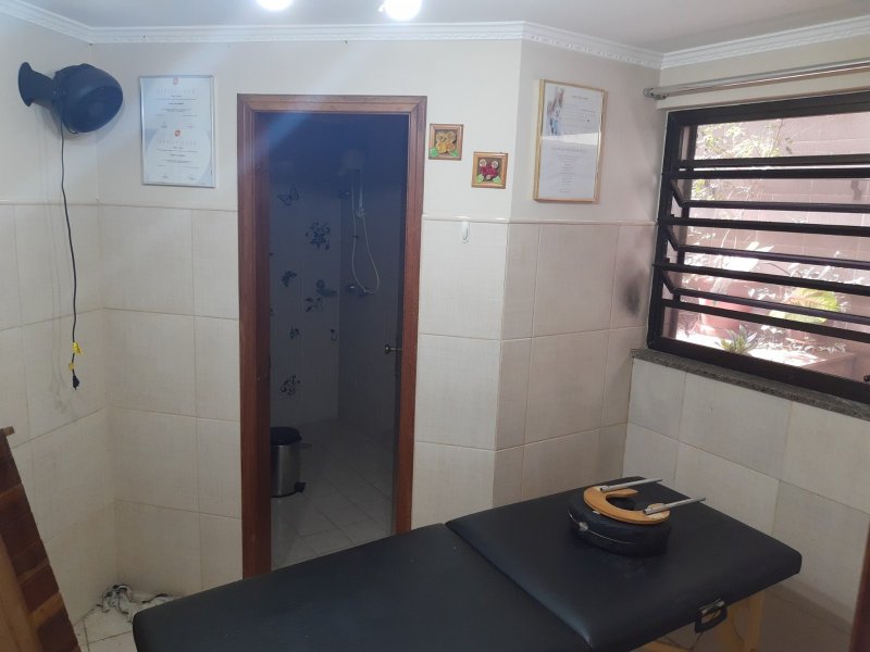 Casa à venda Vila São José com 278m² e 4 quartos por R$ 950.000 - 1409849648-suite-empregada-2.jpg