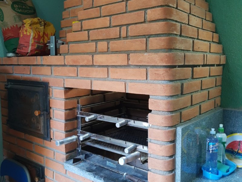Casa à venda Vila São José com 278m² e 4 quartos por R$ 950.000 - 211364757-churrasqueira-e-forno-de-pizza.jpg