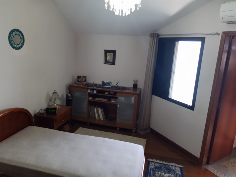Casa à venda Vila São José com 278m² e 4 quartos por R$ 950.000 - 34436316-suite-superior-1.jpg