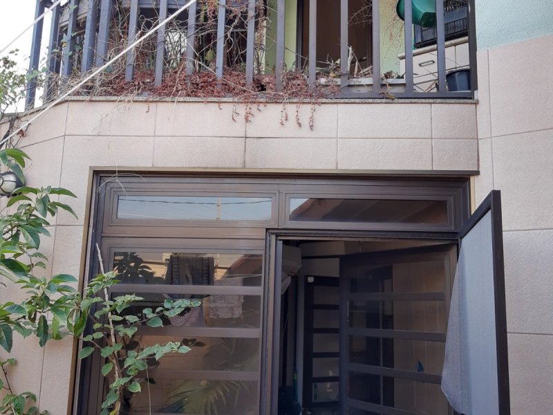 Casa à venda Vila São José com 278m² e 4 quartos por R$ 950.000 - 524202391-acesso-lavanderia-do-quintal-da-frente-terraco-superior-da-frente.jpg