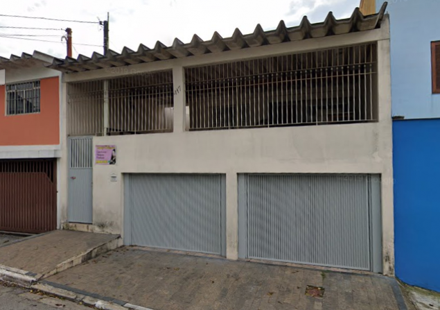imóvel com 240m²