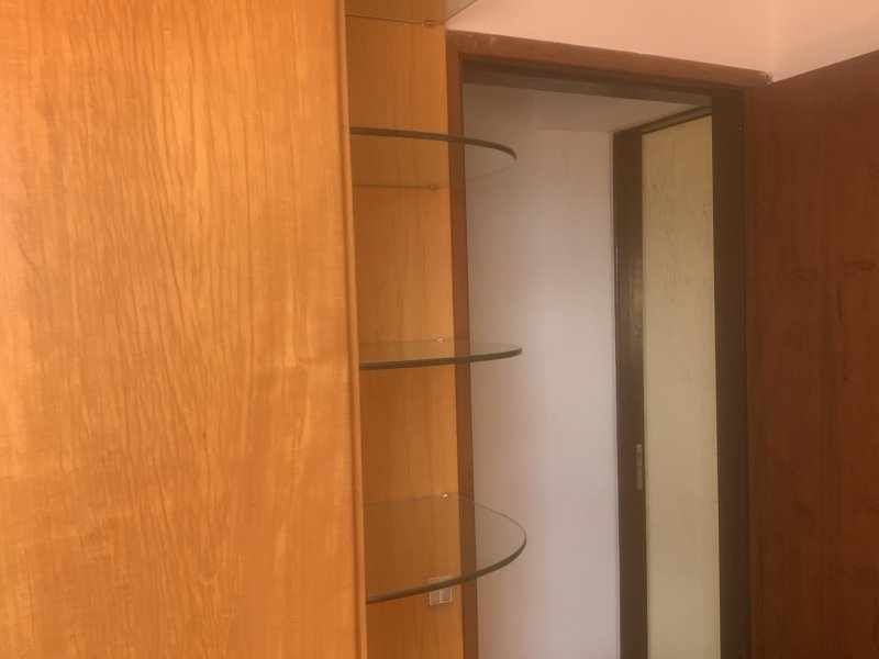 Casa à venda Jardim Paris com 198m² e 3 quartos por R$ 430.000 - 1021334513-829010db-8e09-41f6-a91f-6ffdaf0101ae.jpeg