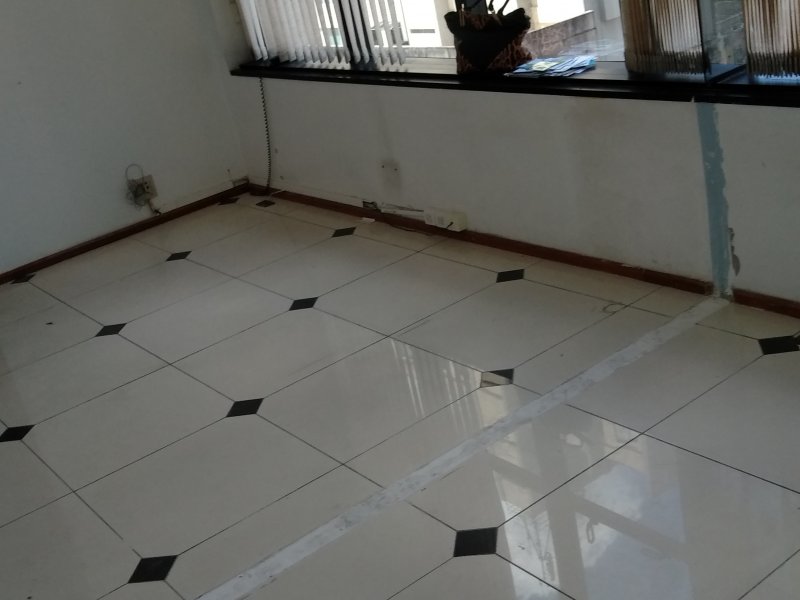 Comercial à venda Centro com 39m² e 1 quarto por R$ 210.000 - 981371533-p-20200306-114901.jpg
