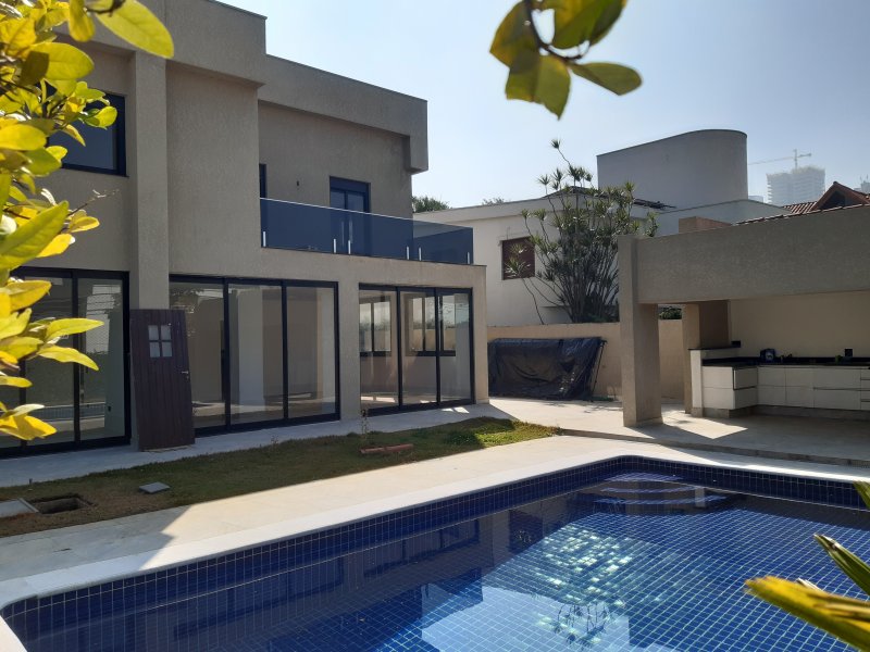 Casa de condomínio à venda Alphaville Residencial Dois com 400m² e 4 quartos por R$ 3.500.000 - 1816564612-tras-gourm.jpg