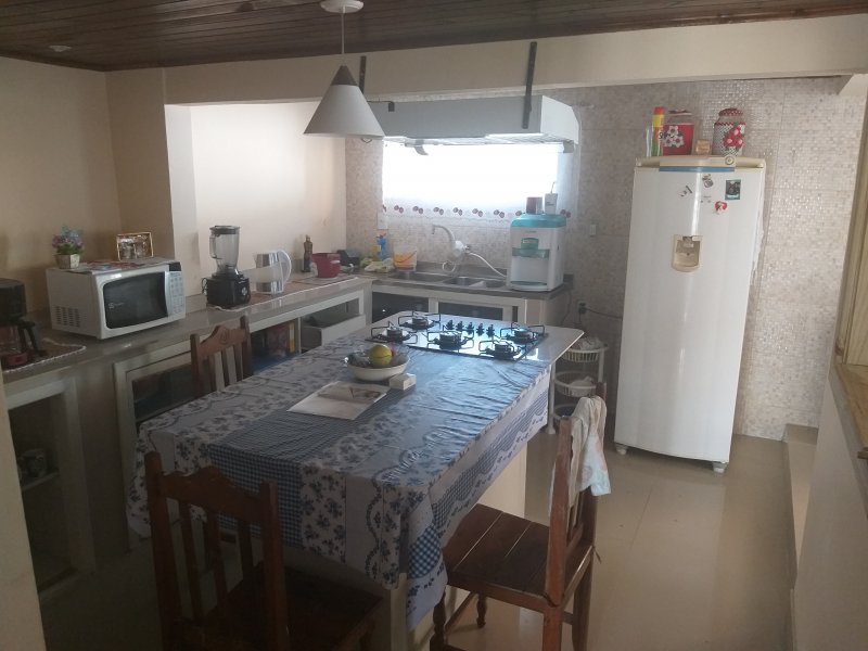 Casa à venda Sambaqui com 200m² e 3 quartos por R$ 370.000 - 469932778-20200313-143957.jpg