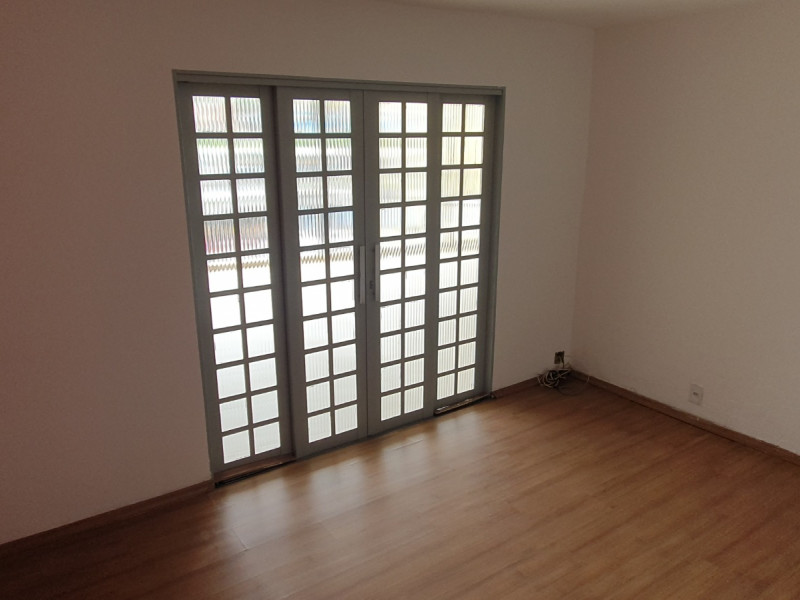 Casa à venda Jardim Tietê com 157m² e 5 quartos por R$ 740.000 - img-20250528-wa0046.jpg