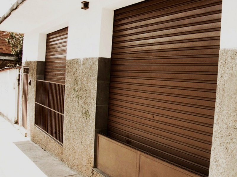 Comercial para alugar Glória com 45m² e  quartos por R$ 950 - 1716965591-loja-1.jpg