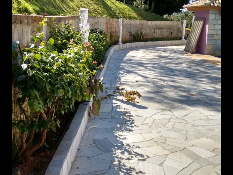 imóvel com 4600m² - Estância Guararema - Guararema
