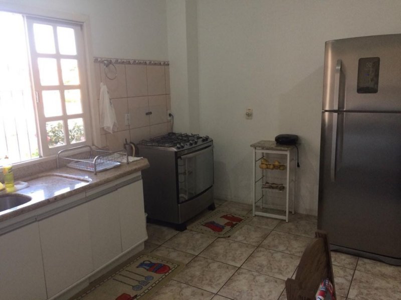 Casa à venda Ingleses do Rio Vermelho com 340m² e 5 quartos por R$ 480.000 - 1125893895-f574f0e6-804d-47a7-8907-9dc64b835f70.jpeg