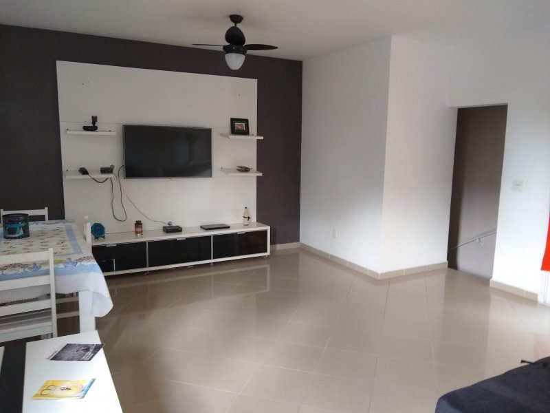Casa à venda Vila Tupi com 190m² e 3 quartos por R$ 520.000 - 1821045318-img-20190525-112031028.jpg