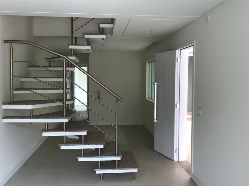 Casa à venda Bom Jesus com 140m² e 3 quartos por R$ 530.000 - 37437690-sala-estar.jpeg