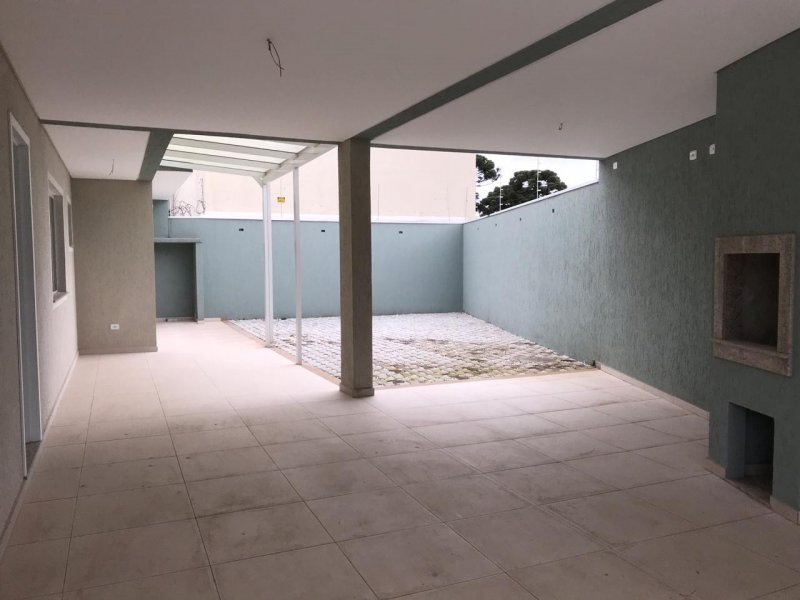 Casa à venda Bom Jesus com 140m² e 3 quartos por R$ 530.000 - 657942278-garagem.jpeg