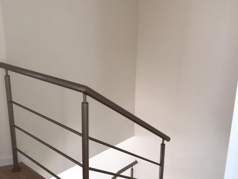 Casa à venda Bom Jesus com 140m² e 3 quartos por R$ 530.000 - 895420810-escada.jpeg