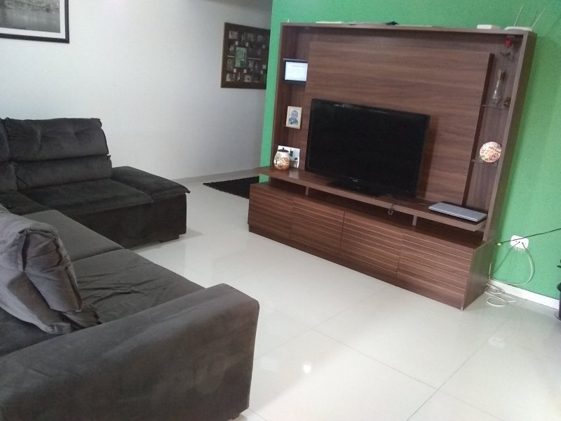 Casa à venda Parque Residencial Jordanésia com 90m² e 2 quartos por R$ 350.000 - 953916859-img-20200227-131948516.jpg