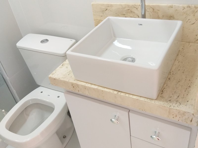 Apartamento à venda Taquara com 46m² e 2 quartos por R$ 200.000 - 1003359694-banheiro-02.jpg