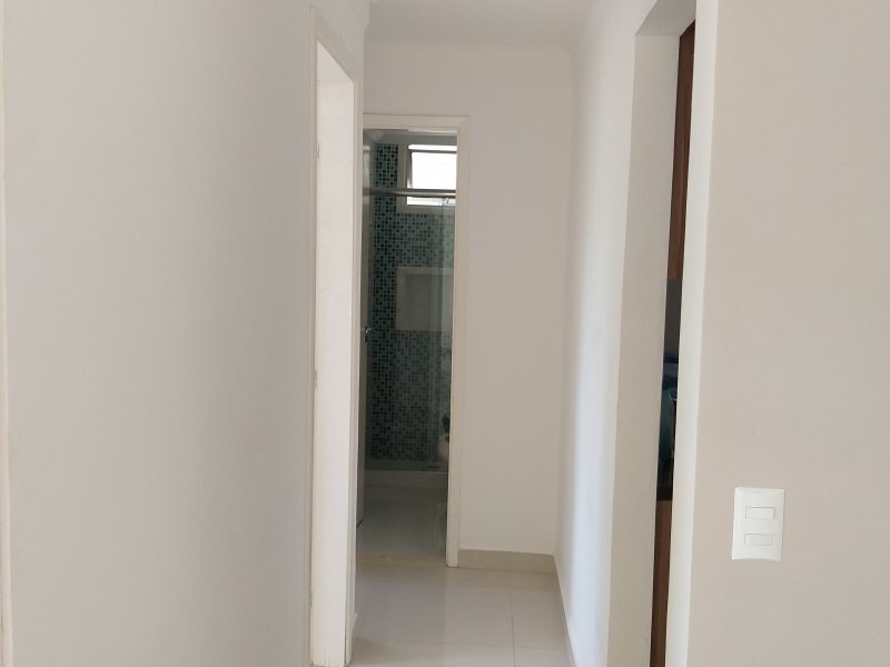 Apartamento à venda Taquara com 46m² e 2 quartos por R$ 200.000 - 1492300667-corredor.jpg