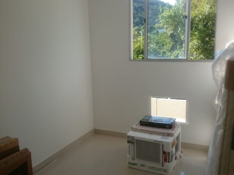 Apartamento à venda Taquara com 46m² e 2 quartos por R$ 200.000 - 88274477-quarto-solteiro.jpg