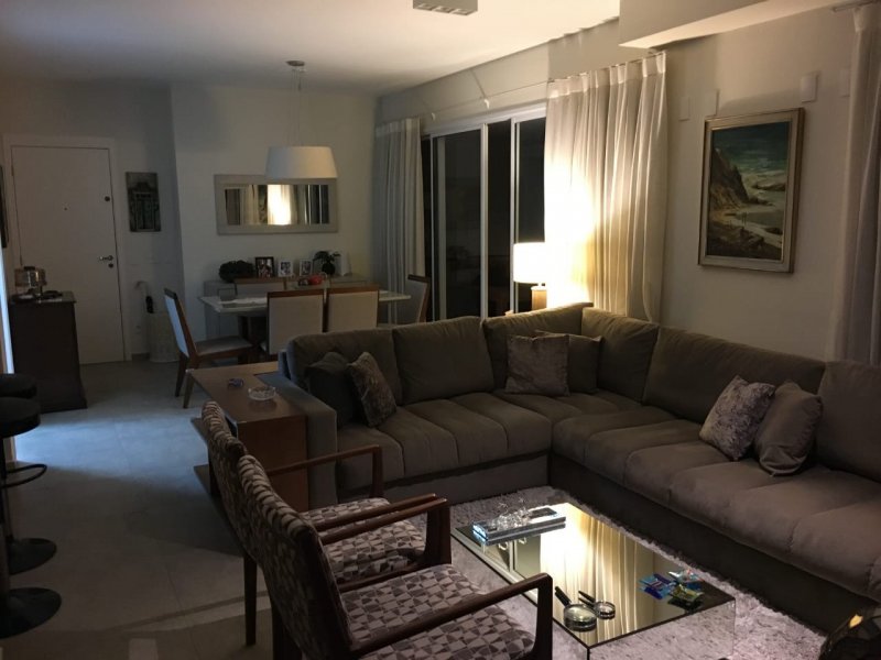 Apartamento à venda Jardim das Acácias com 116m² e 3 quartos por R$ 1.380.000 - 333370488-sala-noite.JPG