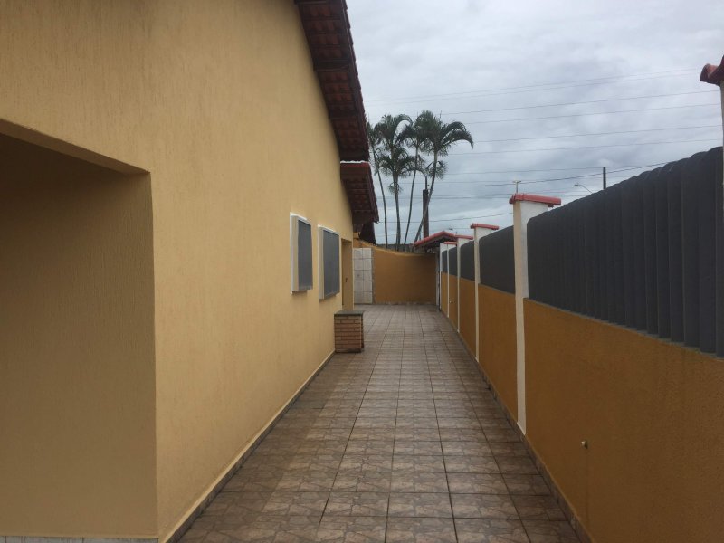 imóvel com 140m² - Jardim Santa Julia - Itanhaém