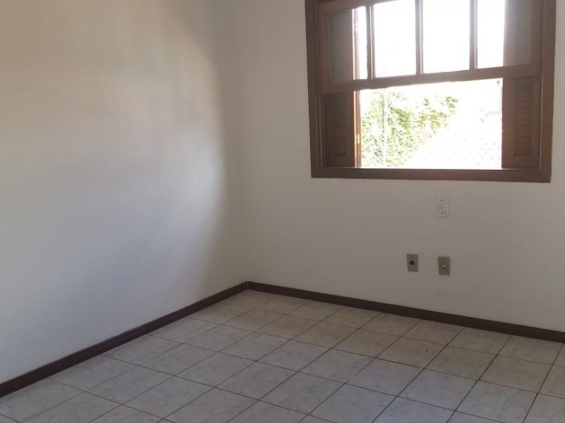 Casa à venda Parque Jardim Europa com 120m² e 3 quartos por R$ 280.000 - 1041601582-photo-2020-04-07-15-32-31-5.jpg